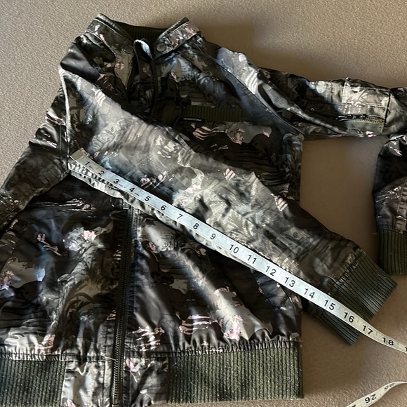 MEMBERS ONLY Satin Camo Pink & Army Green Bomber Jacket- - Picture 6 of 10